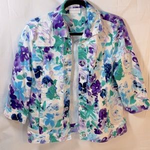 Drapers & Damons 3/4 sleeve floral jacket. Perfect for the summer. Lightweight.